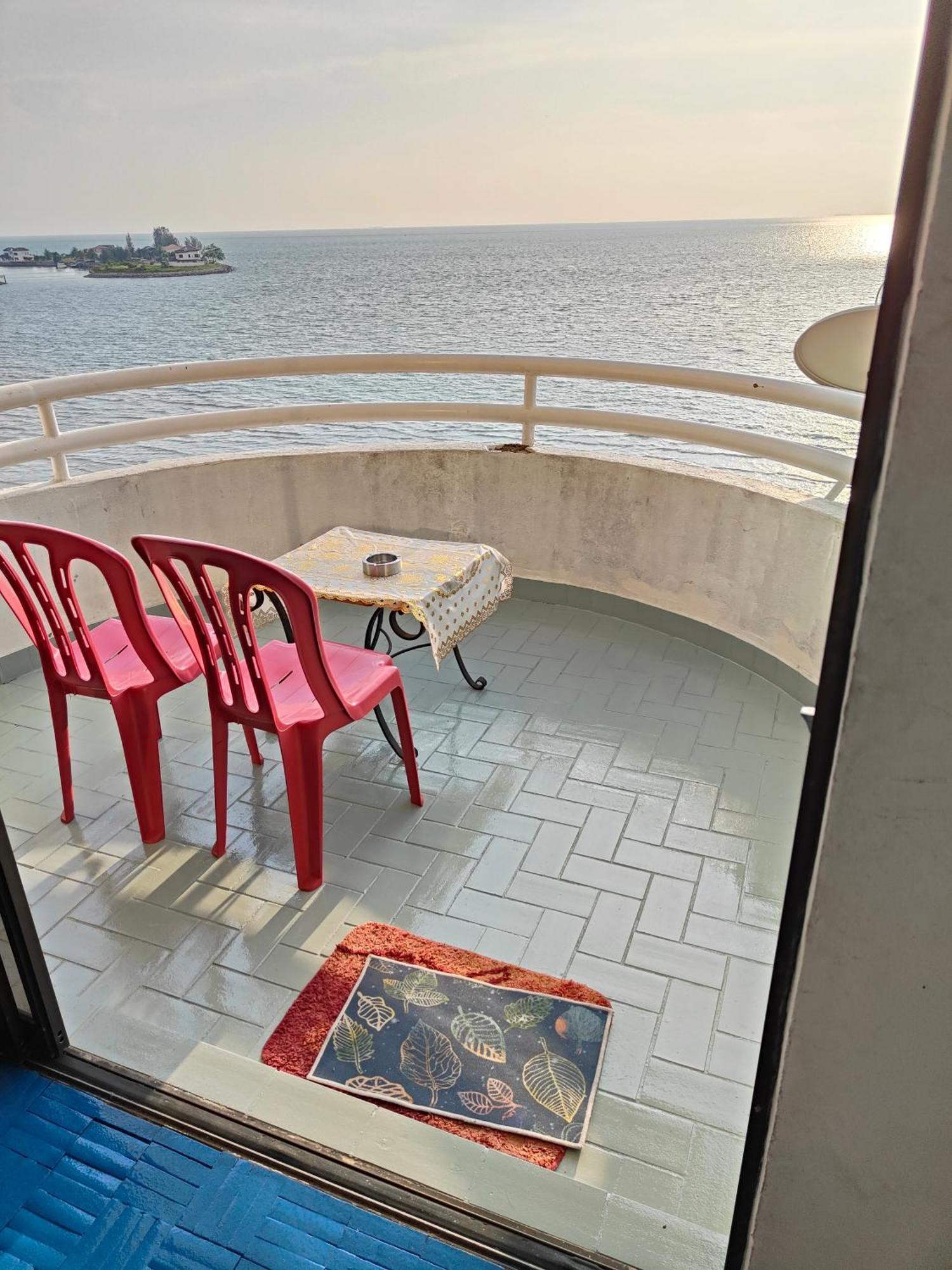 شقة Mila Seaview Regency Tanjung Tuan بورت ديكسون المظهر الخارجي الصورة